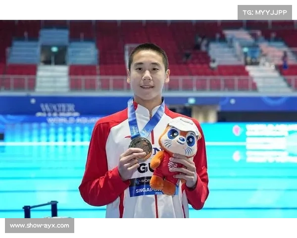 严窕珊哽咽回忆赛场心路历程 称银牌是送给教练的最好生日礼物
