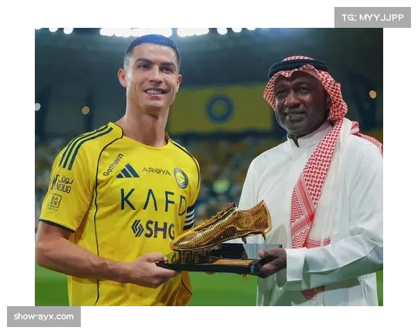 C罗联赛打入二十五球 蝉联沙特联赛金靴奖 C罗联赛打入二十五球 蝉联沙特联赛金靴奖